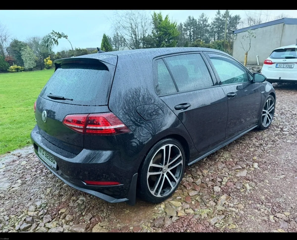 VW Golf GTD DSG NEW TEST - Image 3