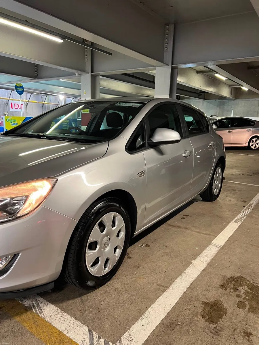 Opel Astra NEW NCT LOW KM - Image 3