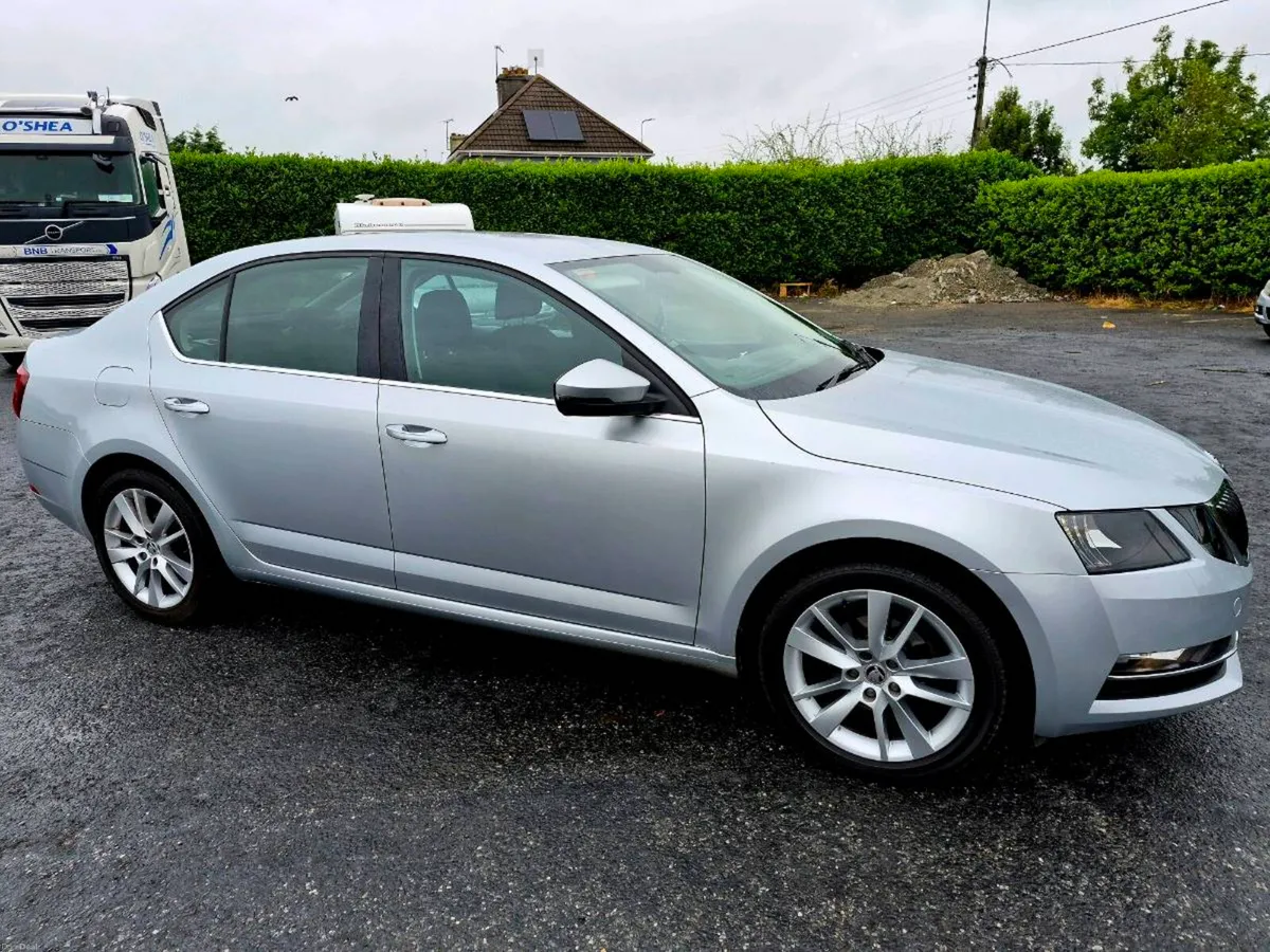 2018 Skoda Octavia Diesel low mileage - Image 4