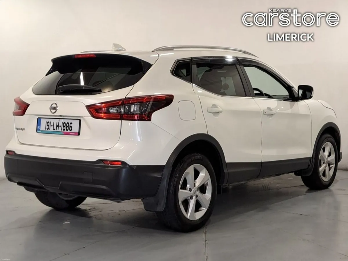 Nissan Qashqai 1.3 PET SV DCT - Image 3