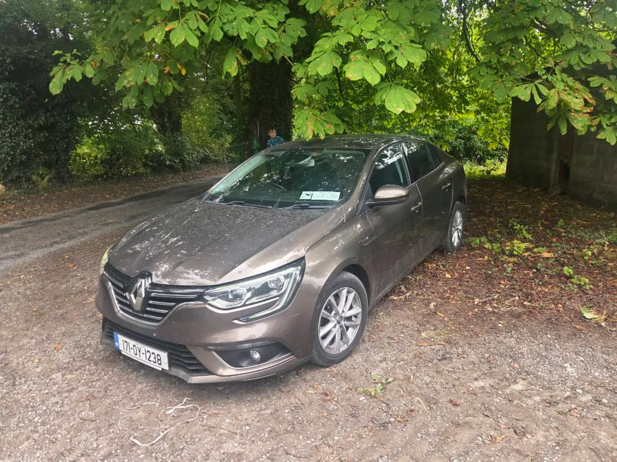 2017 renault magane - Image 2