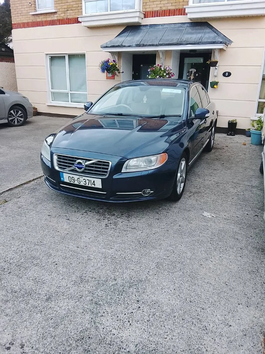 Car - Image 1