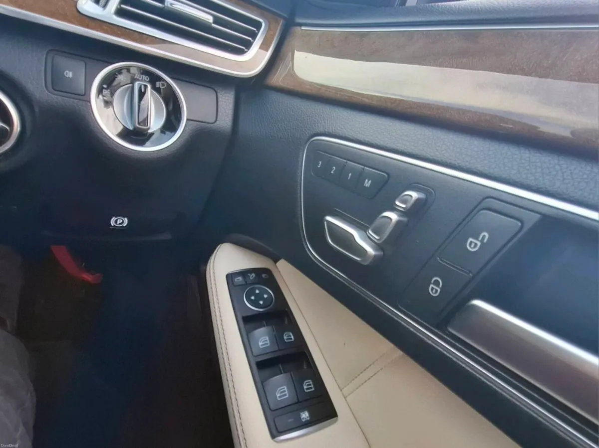 2014 MB 300e HYBRID Just €12 per 100km NCT 10/26 - Image 5