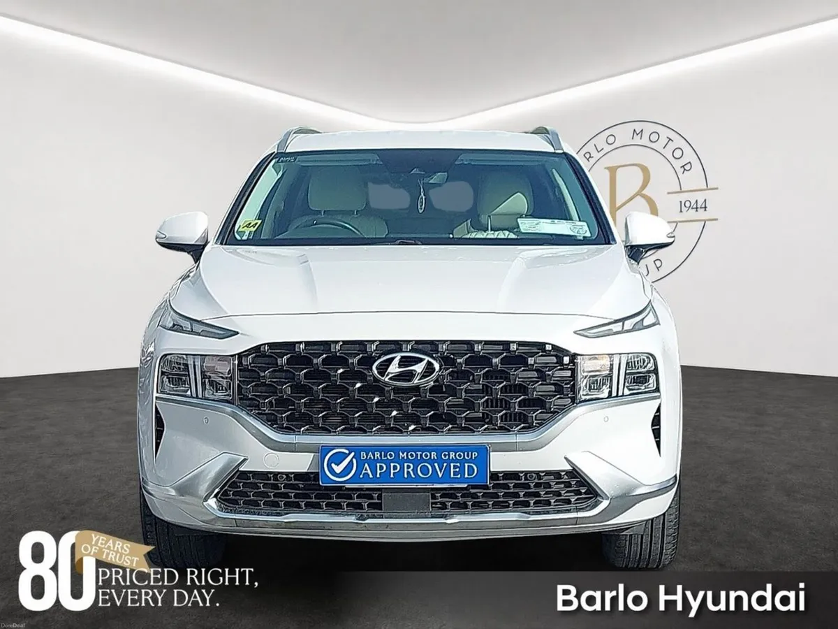 Hyundai Santa Fe 1.6 PHEV 4WD Executive Plus Auto - Image 3
