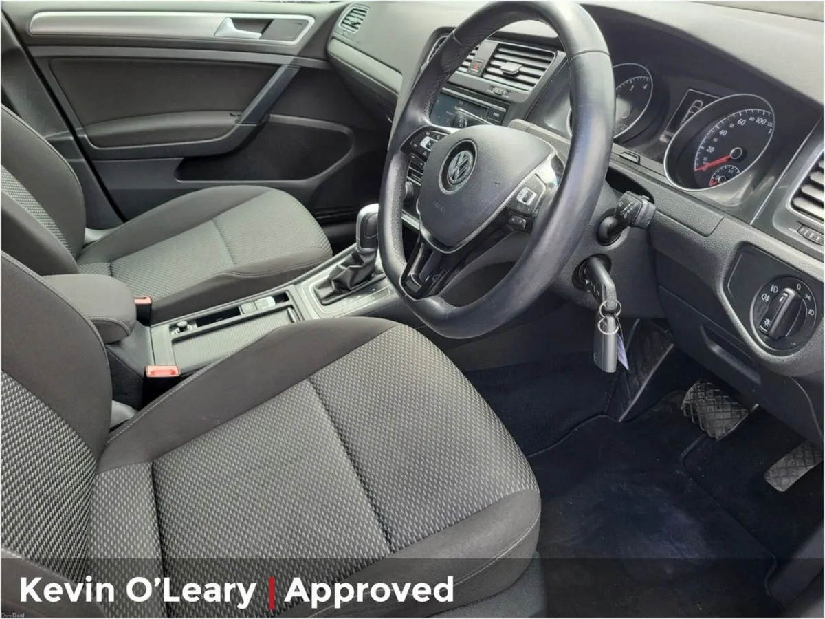 Volkswagen Golf 1.0 TSI 5DR 110HP Trendline DSG - Image 4