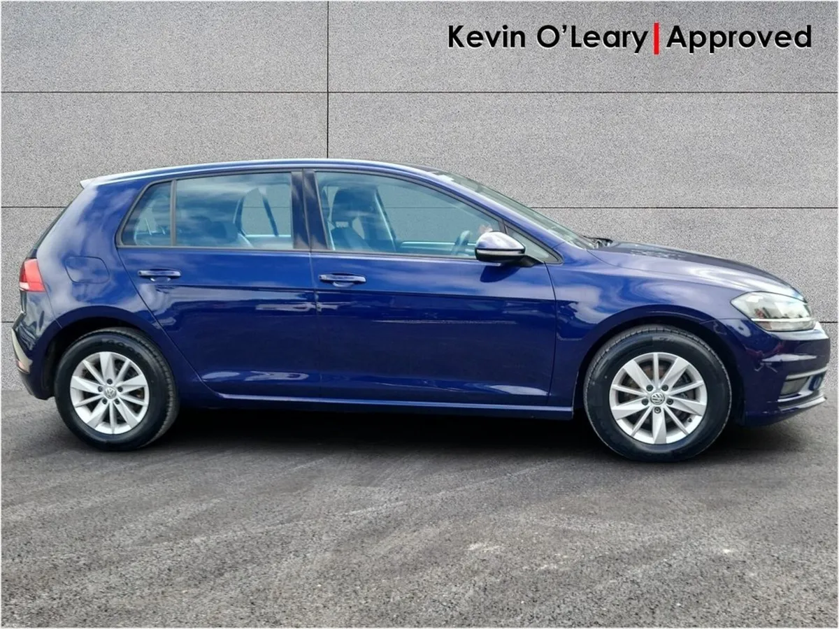 Volkswagen Golf 1.0 TSI 5DR 110HP Trendline DSG - Image 6