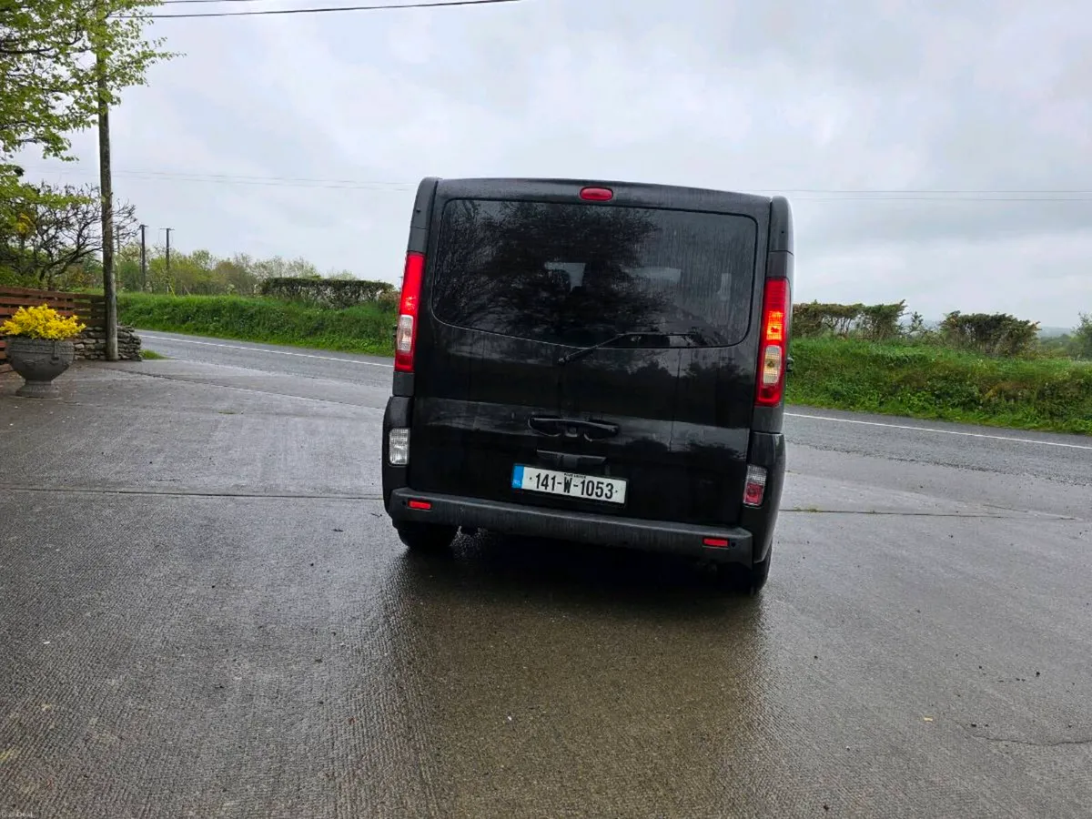 Renault trafic minibus - Image 6