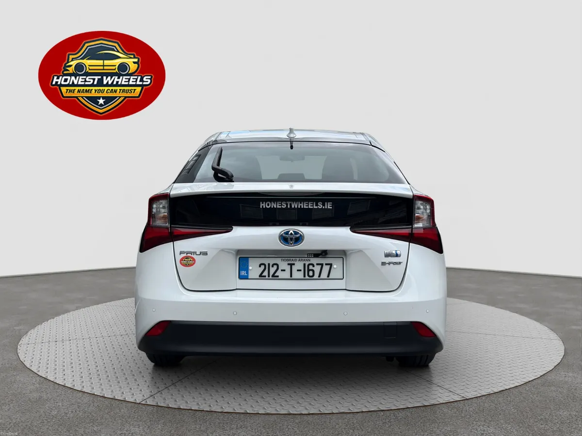 2021 Toyota Prius 1.8 Hybrid Automatic - Image 6