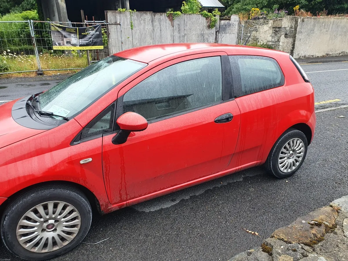 Fiat Punto 2011 - Image 5