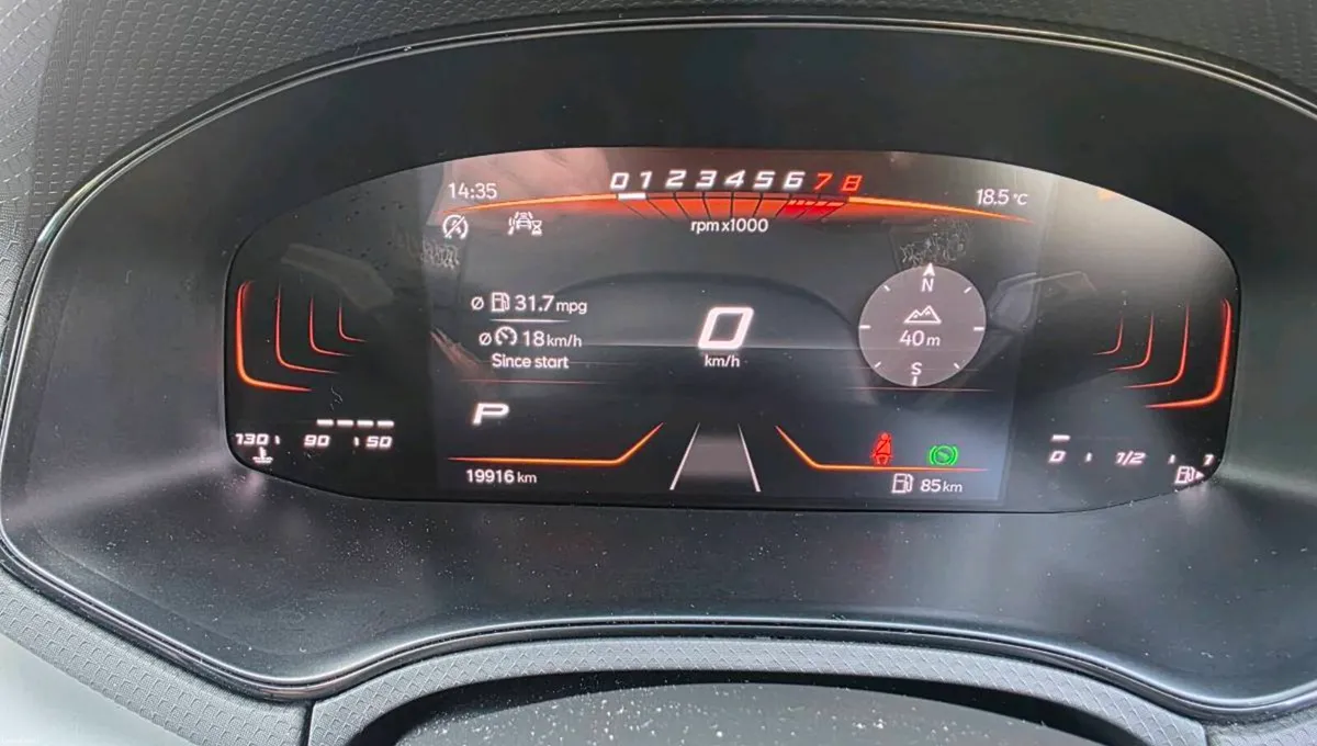 Seat Arona 2024 automatic - Image 5