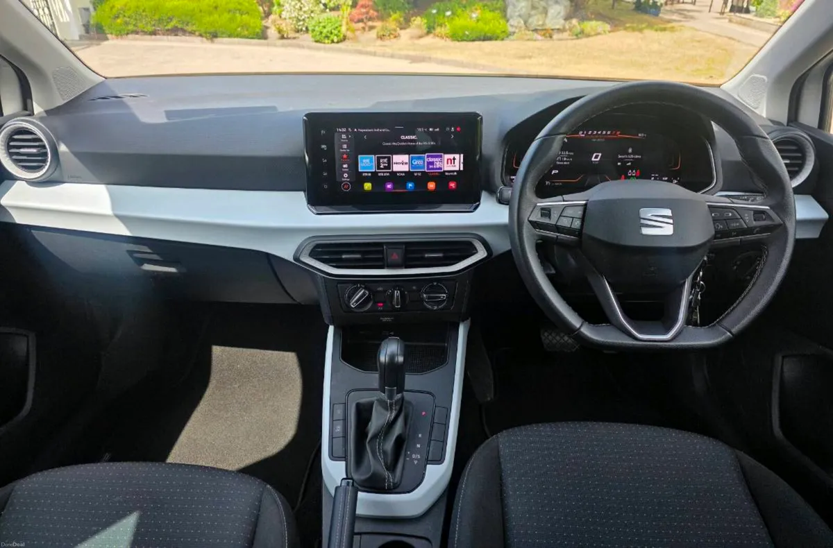 Seat Arona 2024 automatic - Image 6