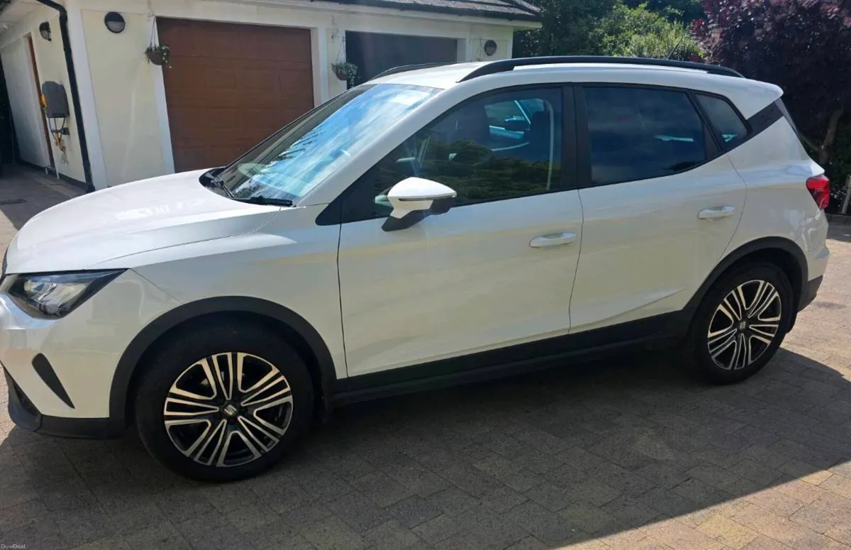 Seat Arona 2024 automatic - Image 3