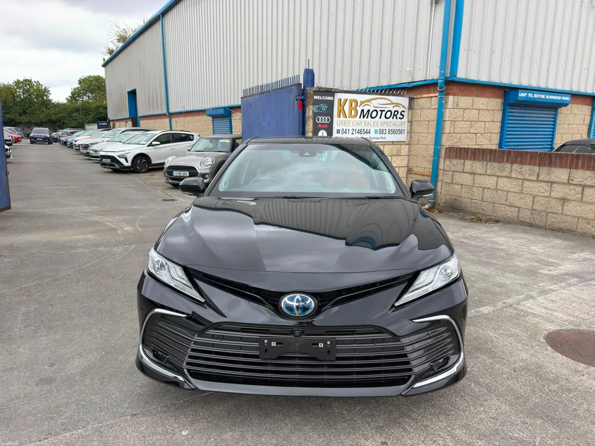 2023 TOYOTA CAMRY BLACK , FRESH NCT, - Image 2