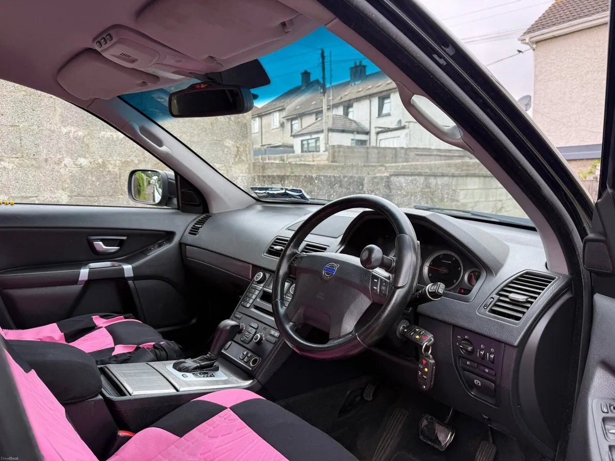 2010 VolvoXC90 2.4 D5 - Image 6