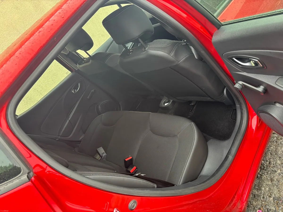 2016 Renault Clio 1.5 dci - Image 5