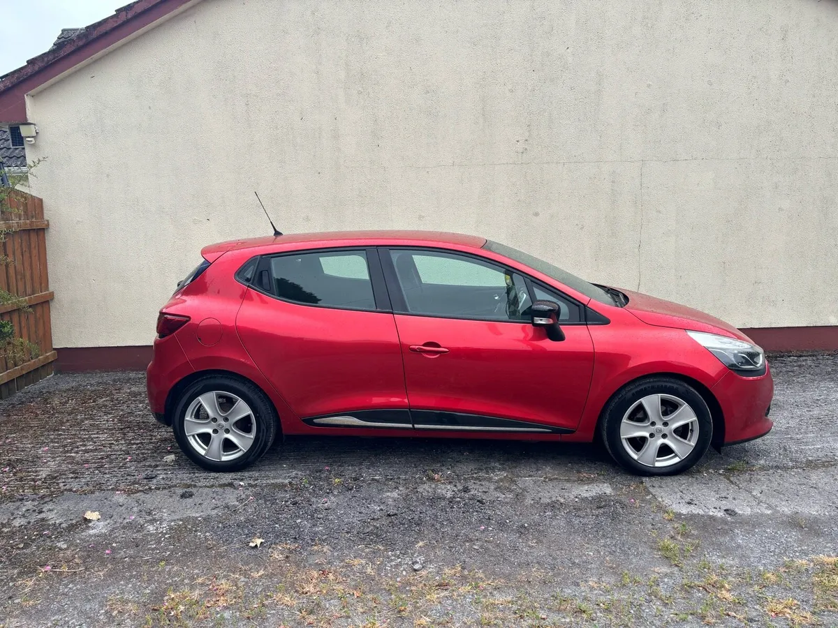 2016 Renault Clio 1.5 dci - Image 2
