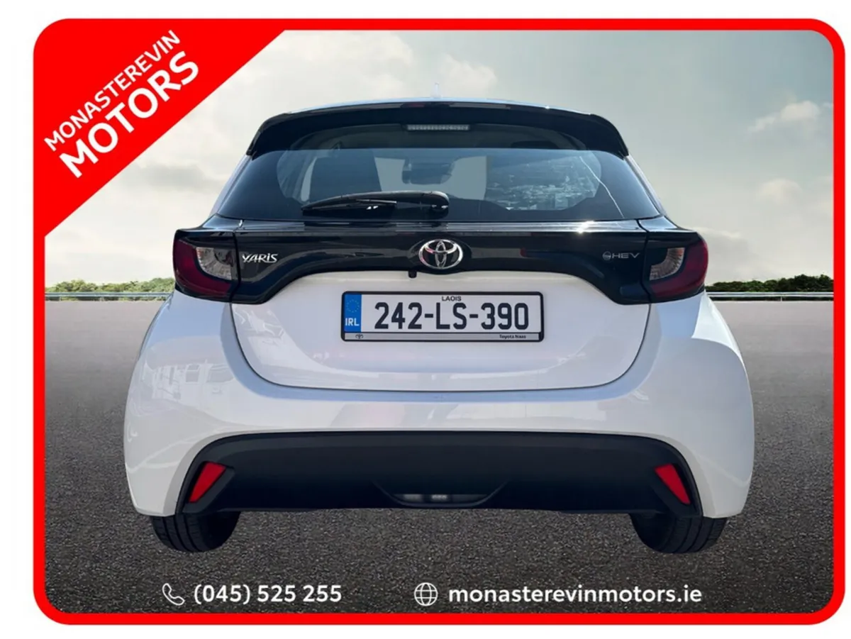 Toyota Yaris HYBRID 115 LUNA - Image 4