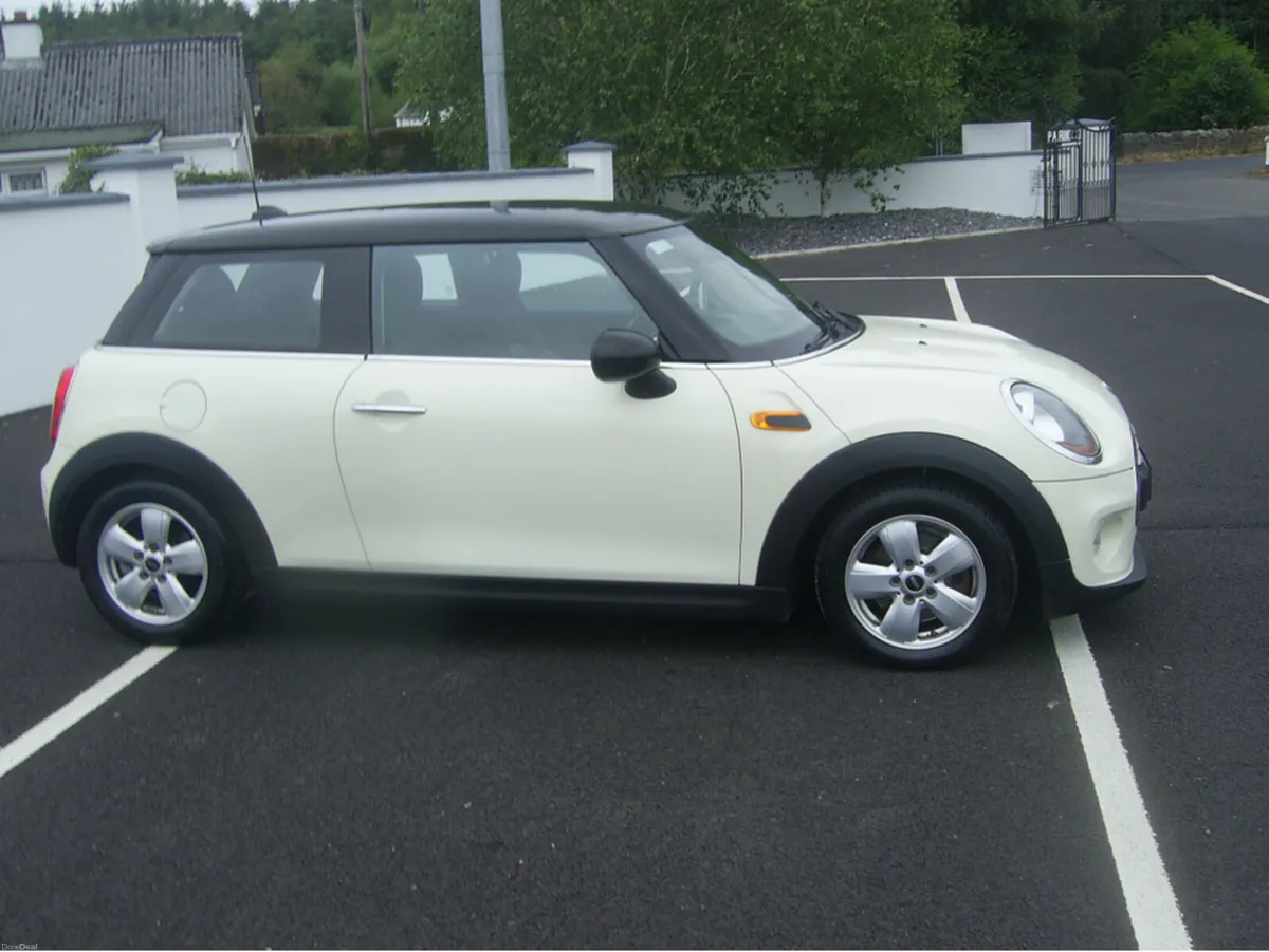 Mini Cooper D XN32 2DR COOPER - Image 4