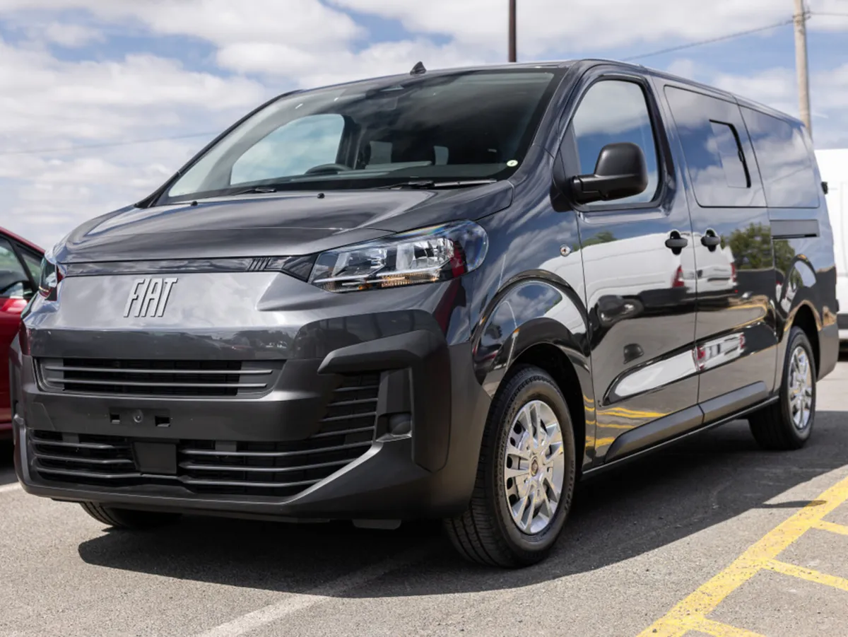 Fiat Scudo Tecnico 9 Seater - Image 3