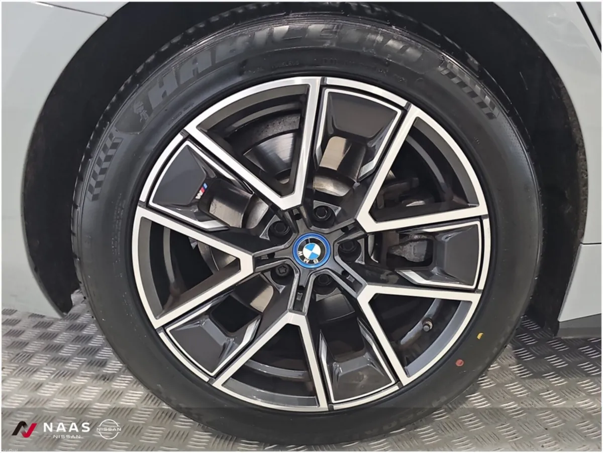 BMW i4 EDRIVE40 M SPORT 4DR AUTO - Image 6