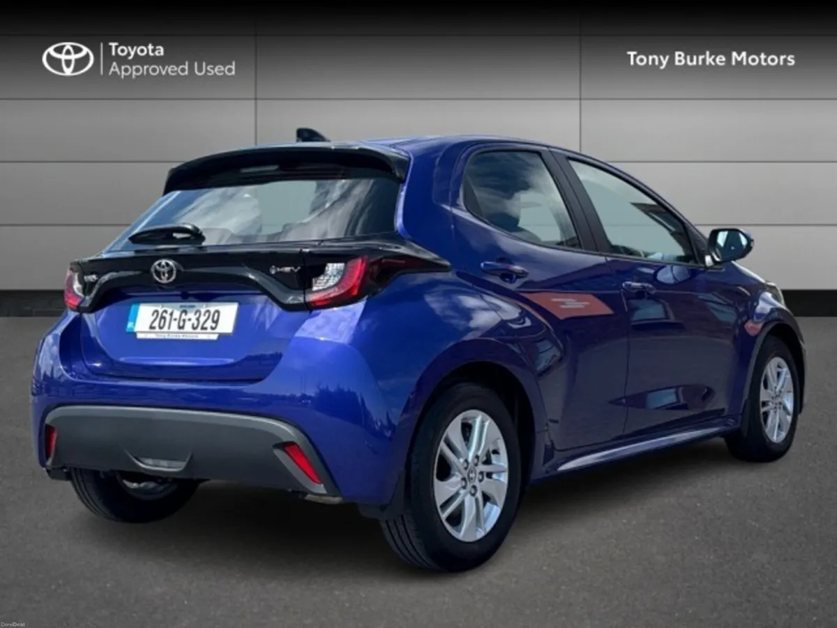 Toyota Yaris - Luna - 1.5 Hybrid - Automatic &ndas - Image 2