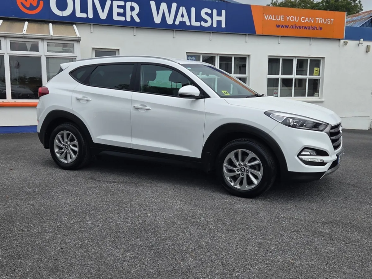 Hyundai Tucson 1.7 EXECUTIVE 5DR - Image 3