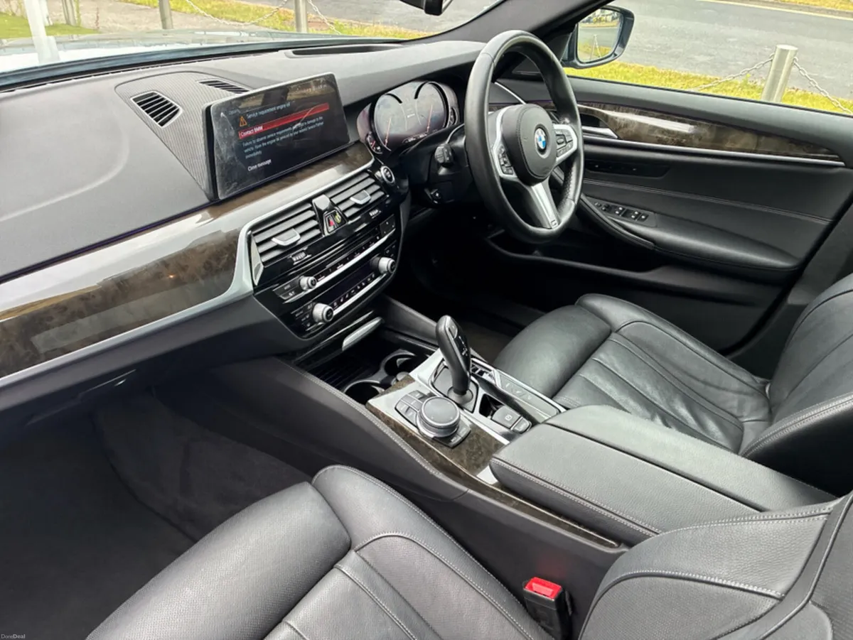 BMW 5-Series 2017 530E - M SPORT - *HIGH SPEC* - Image 2
