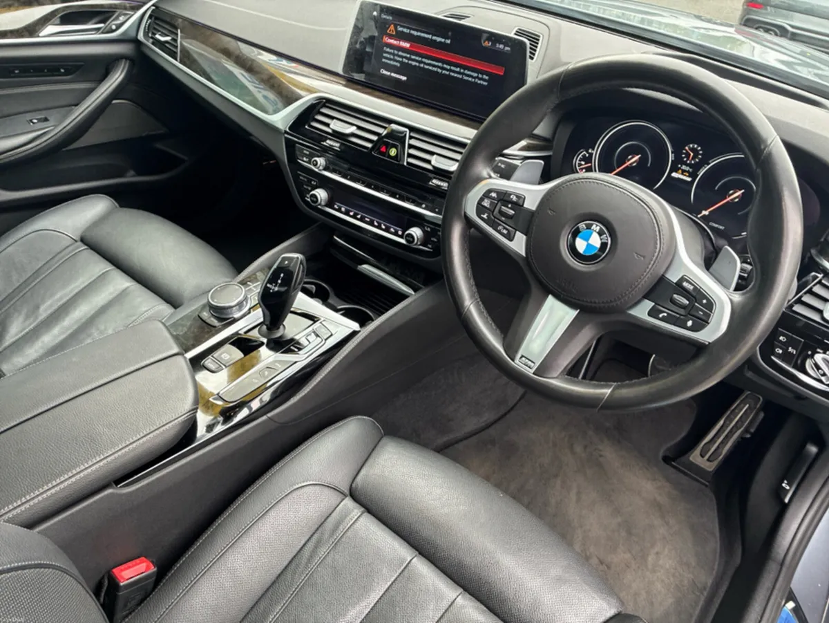 BMW 5-Series 2017 530E - M SPORT - *HIGH SPEC* - Image 6