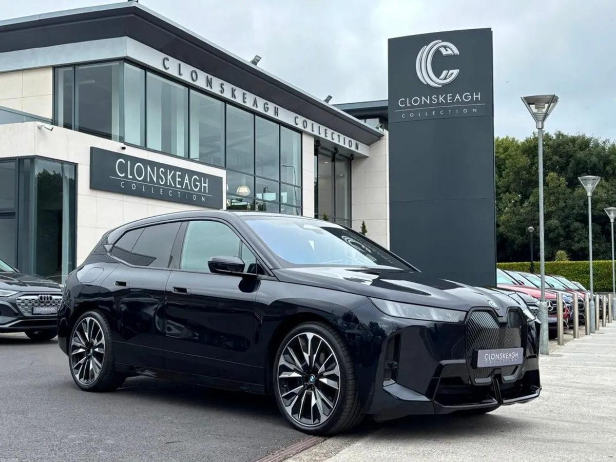 BMW iX XDRIVE45 M SPORT, 23 INCH ALLOYS - Image 1