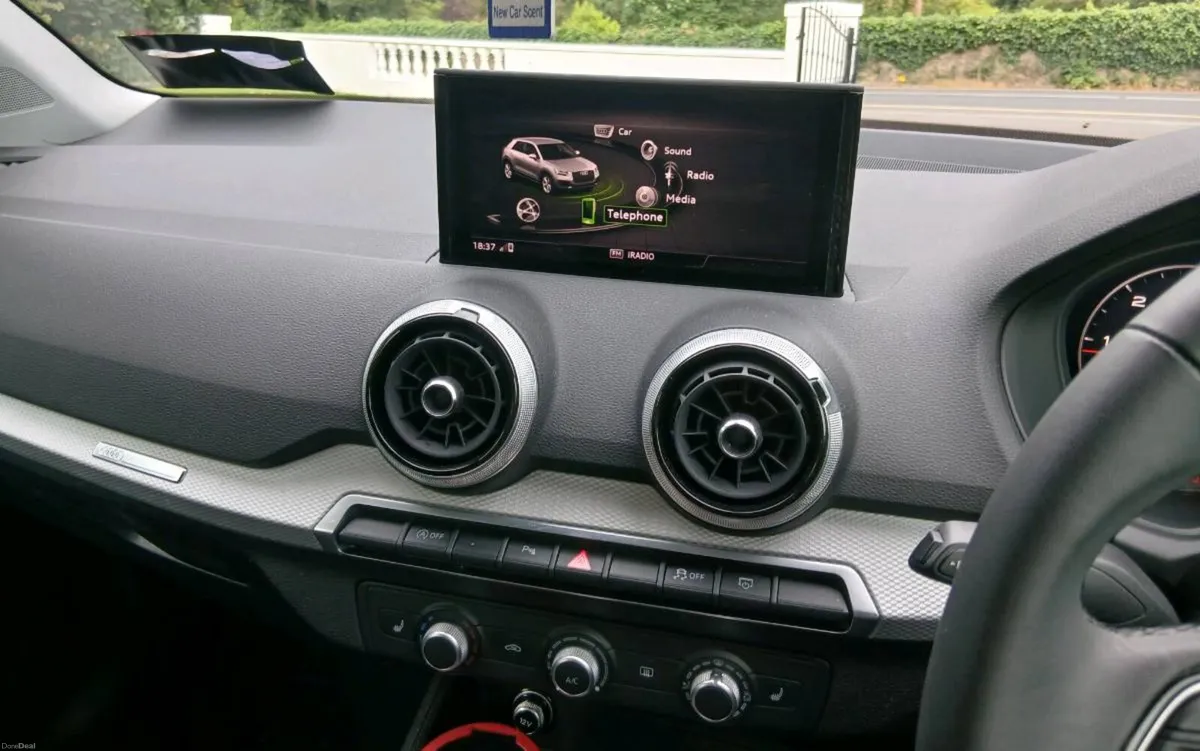 Audi Q2 - Image 2