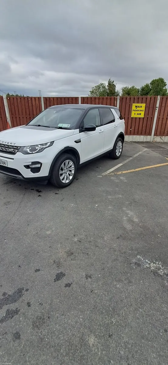 Land Rover Discovery Sport 2016 - Image 3