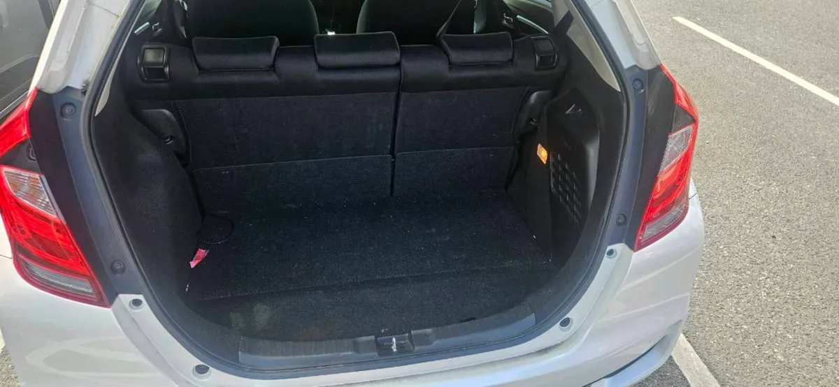 182 Honda Fit-automatic hybrid fresh nct - Image 4