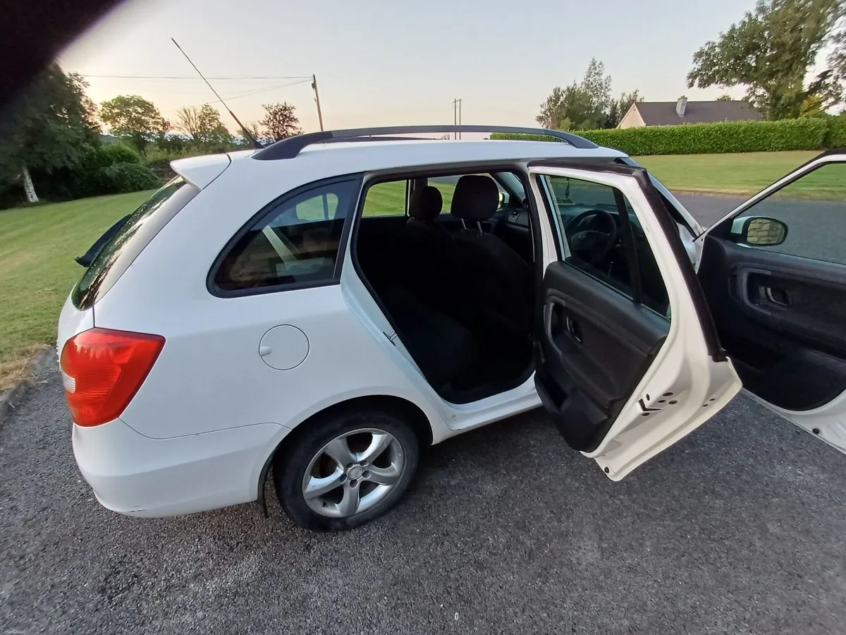 Skoda Fabia 2010 - Image 6