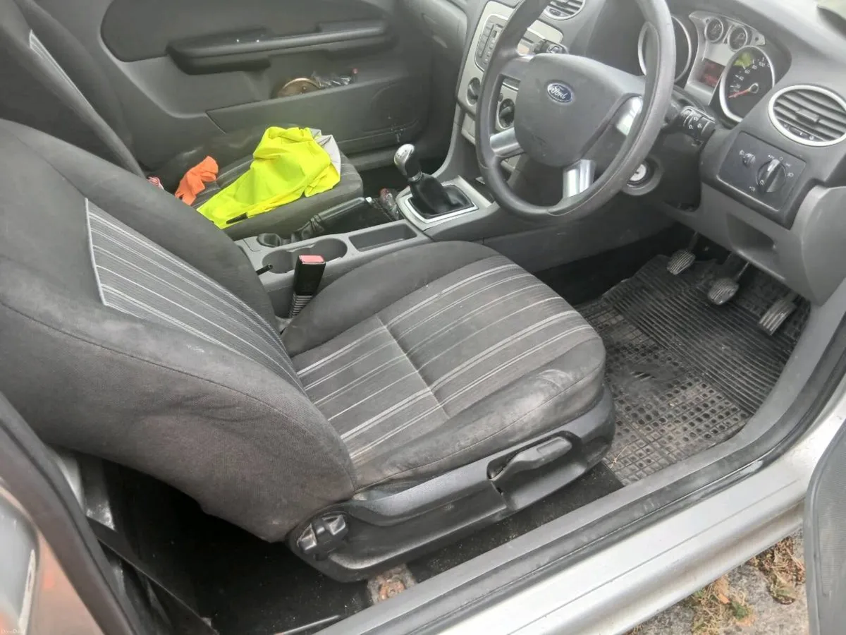 Car - Image 4