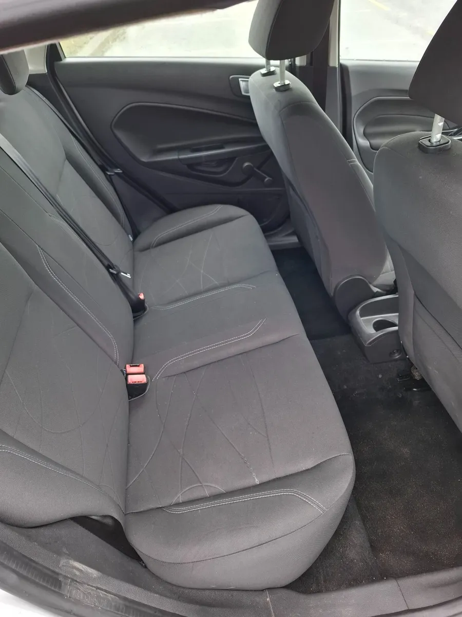 Ford Fiesta 2015 - Image 4