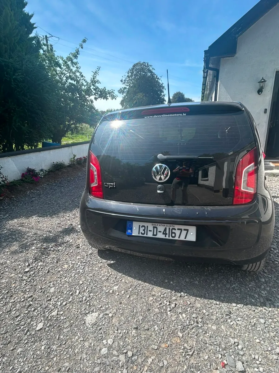 Volkswagen up - Image 2