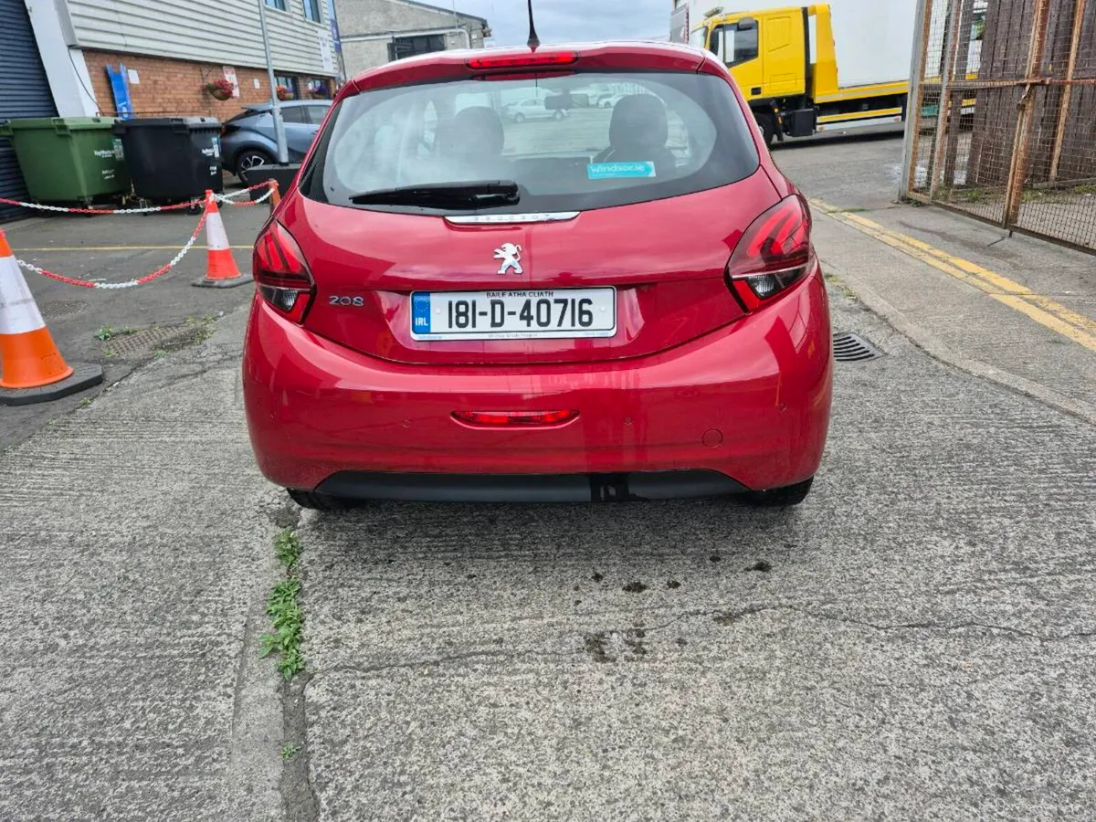Peugeot 208 - Image 4