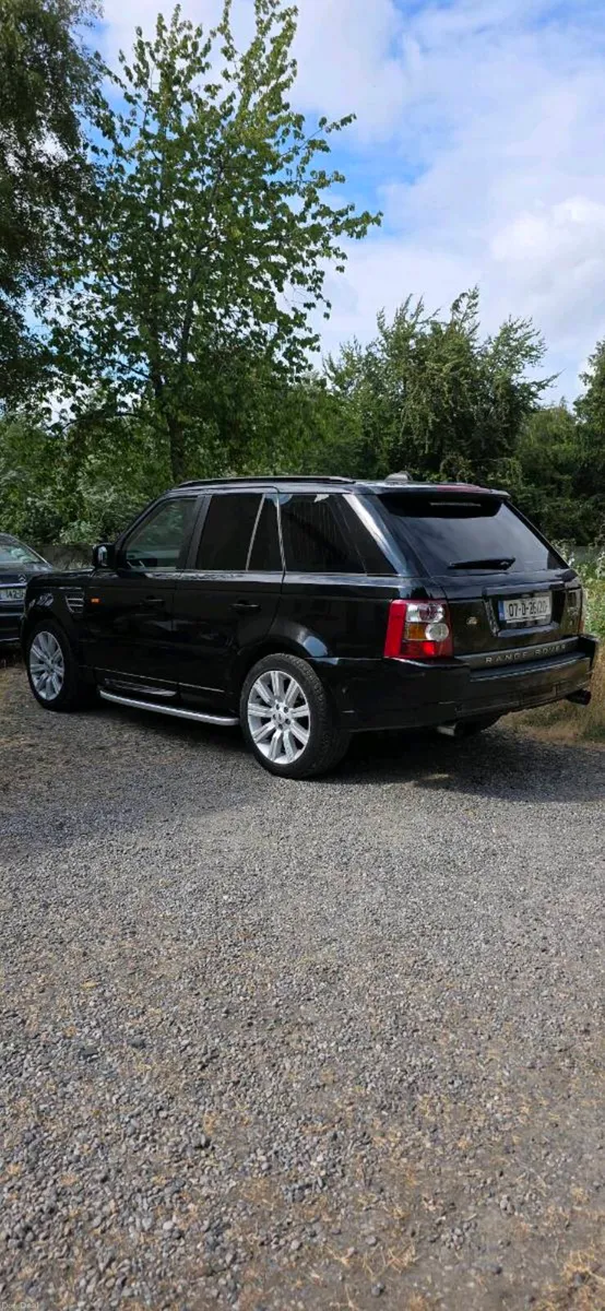 Range Rover Sport Crew Cab - Image 6