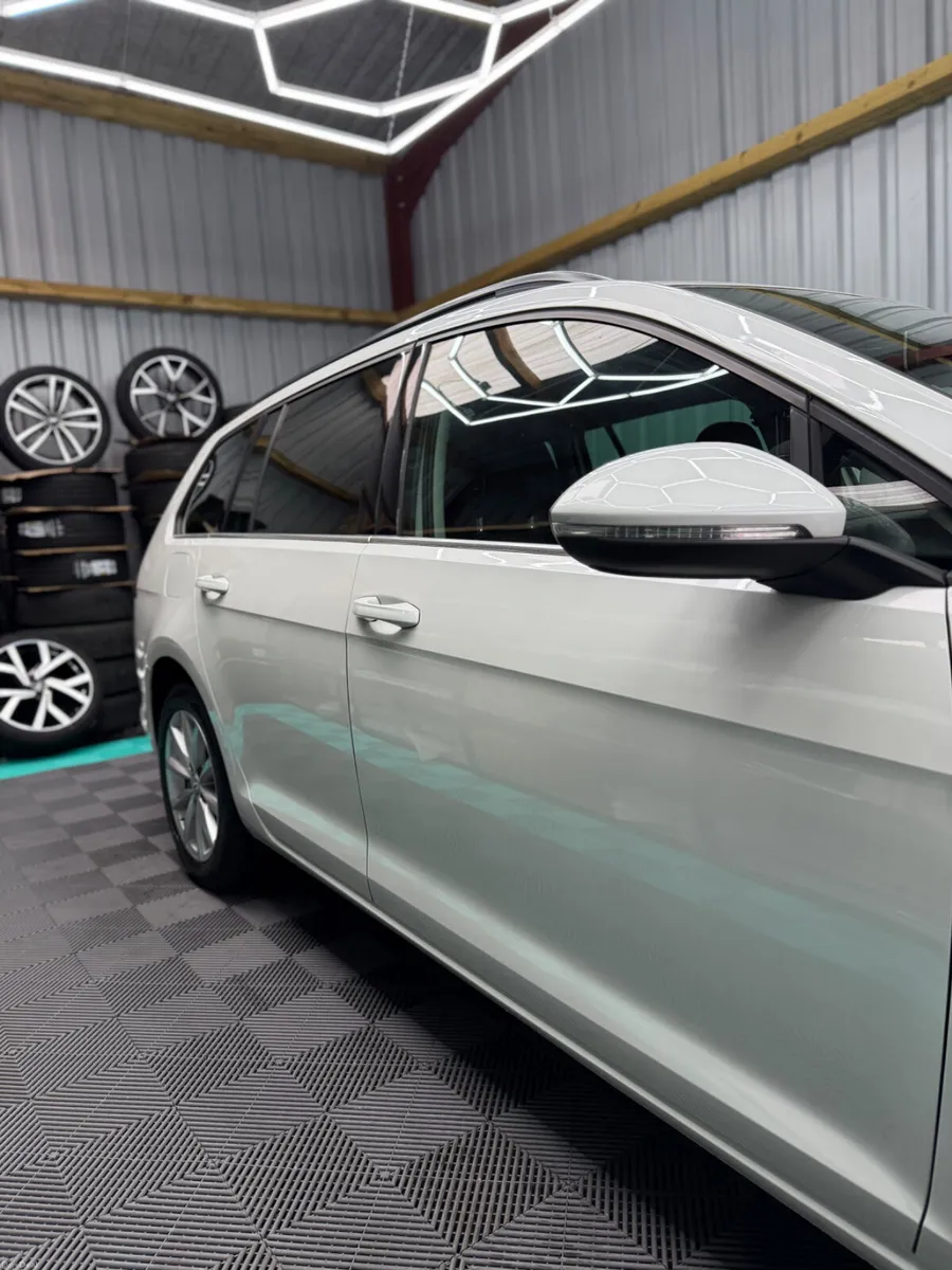 2015(152) Golf Estate 1.2 Petrol - Lounge Edition! - Image 6