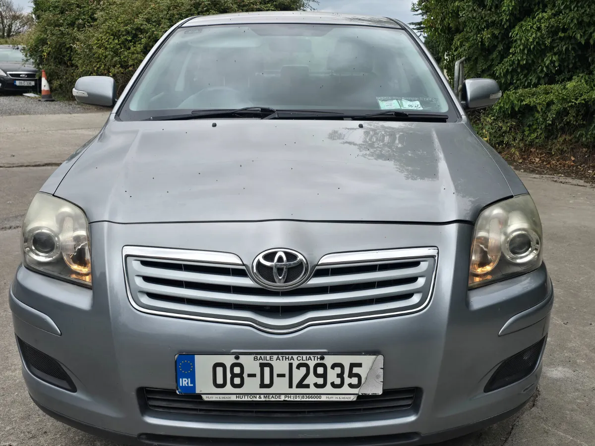 Toyota Avensis 2008 petrol ⛽️ low miles - Image 3