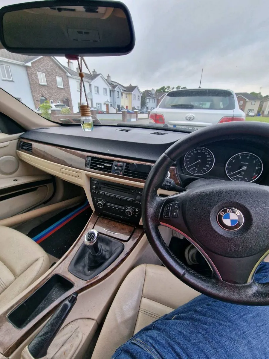 BMW 3 SERIES COUPE E92 PETROL - Image 4