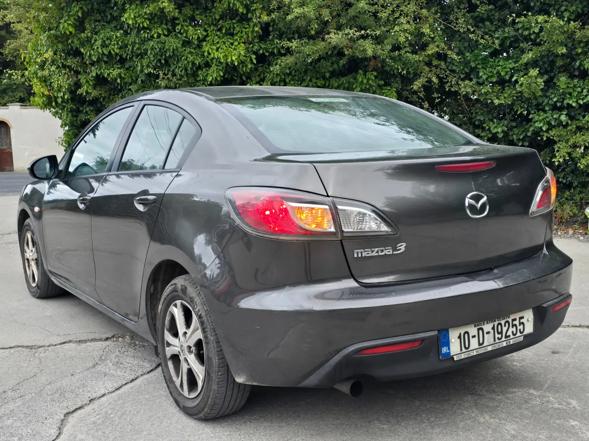 €999 Mazda Mazda3 2010 diesel ⛽️ nct&tax €999 - Image 1