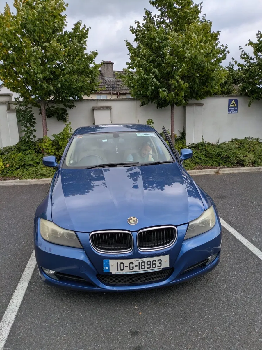 BMW 3-Series 2010 - Image 4