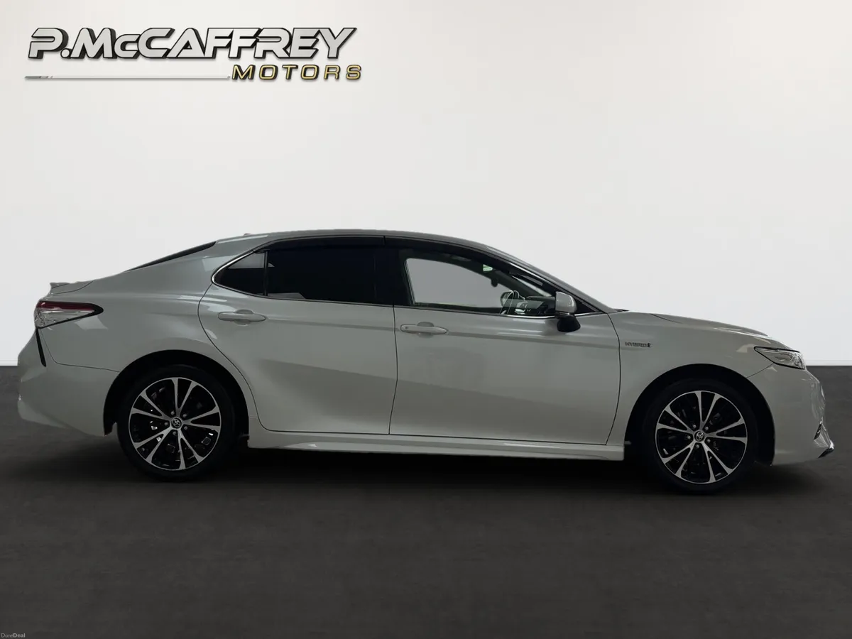 2020 Toyota Camry WS 2.5 Self Charging Hybrid Leat - Image 4