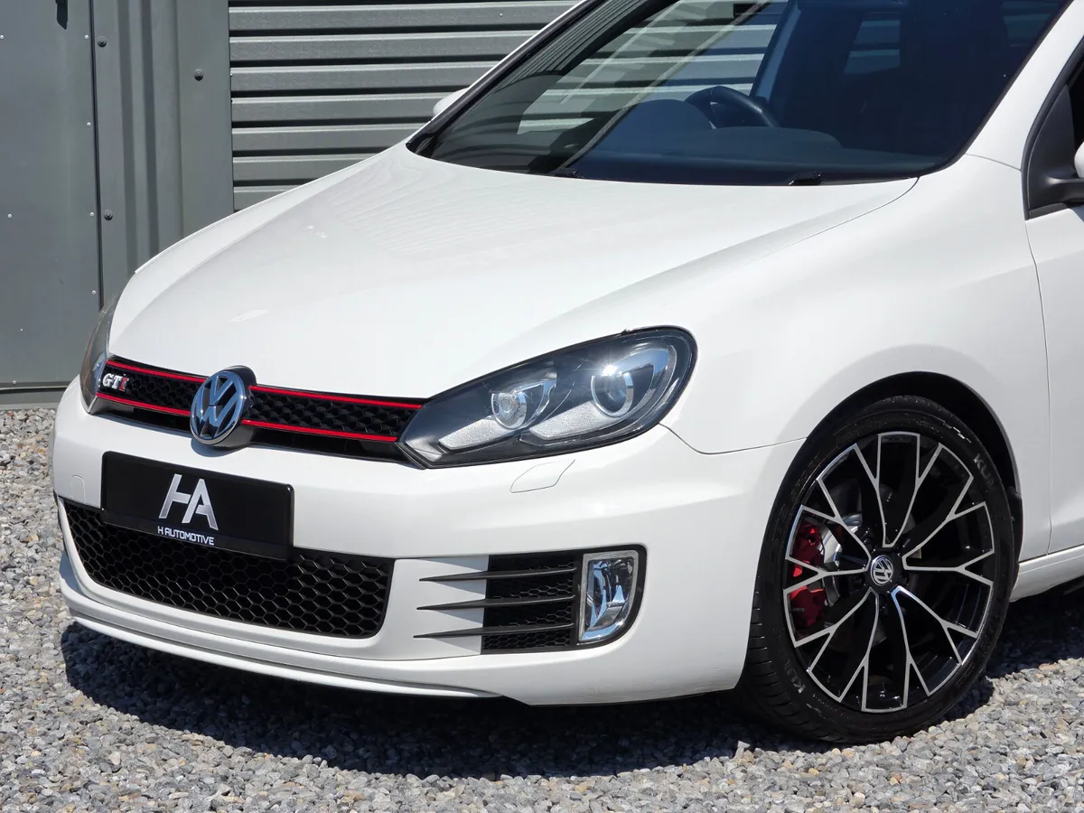 2013 VOLKSWAGEN GOLF MK6 GTI LOW KMS - Image 2