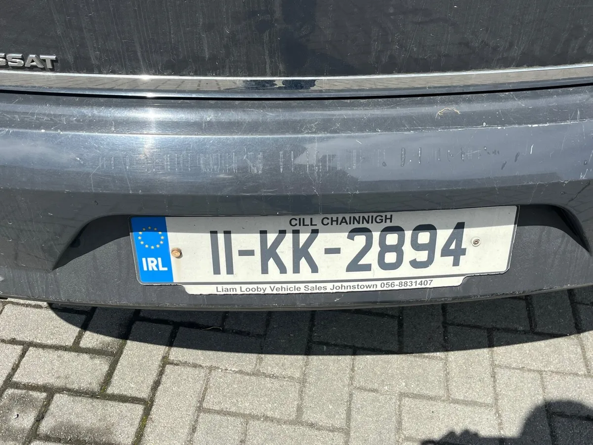 Volkswagen Passat 2011 - Image 3