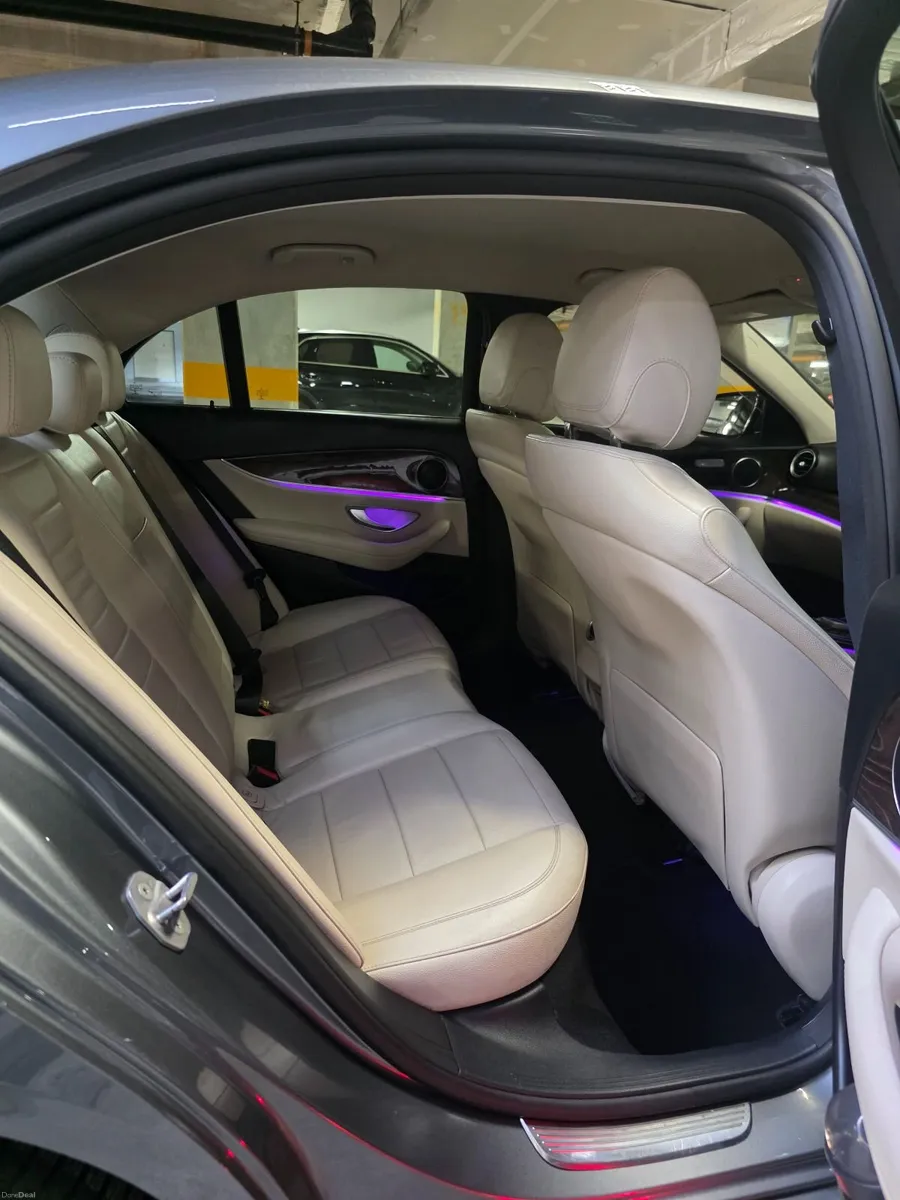 Mercedes-Benz E-Class 2016 avant-garde - Image 3