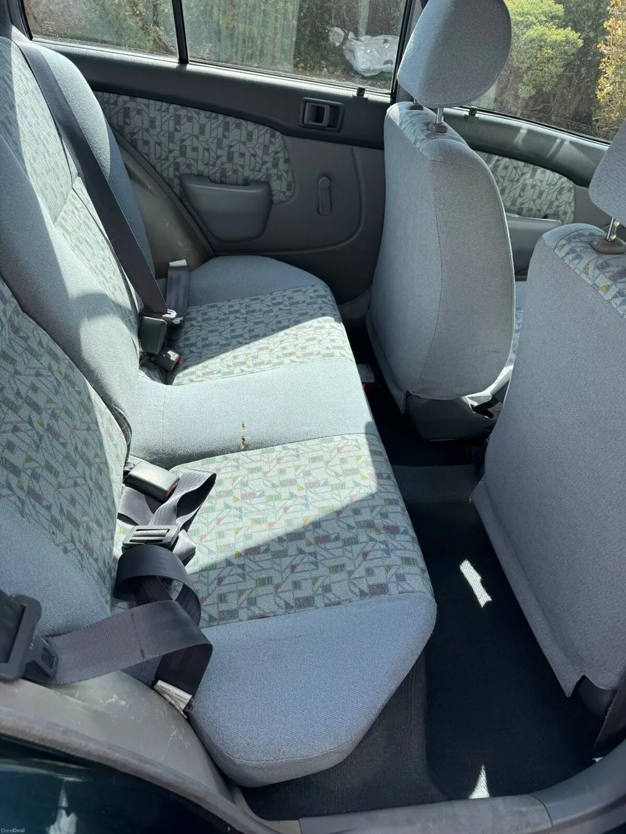 Toyota Starlet 1998 - Image 2
