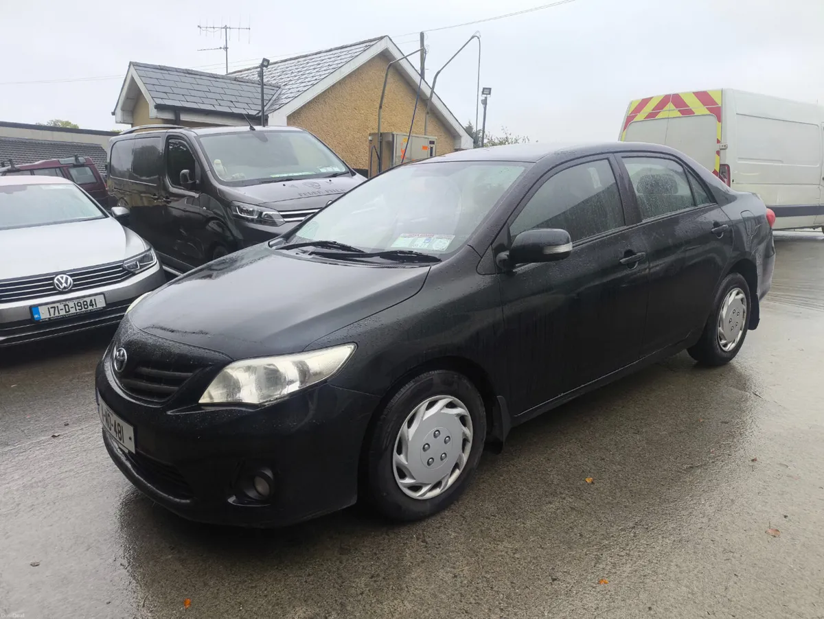 Toyota Corolla 2011 - Image 3
