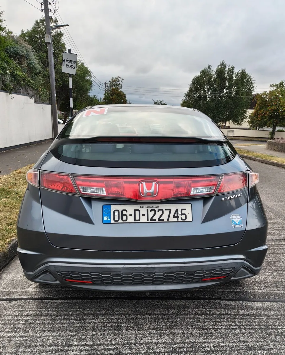 Honda Civic 2006 - Image 3